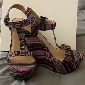 Beautiful Just Fab Angel Wedge, multi color